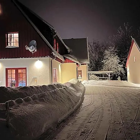 Appartementhaus Zur Bergwiese * Furstenau (Saxony)
