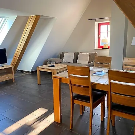 Casa de Férias Appartementhaus Zur Bergwiese *